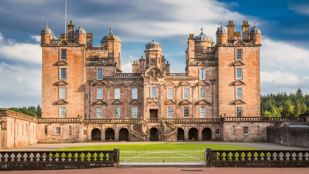 Drumlanrig Castle