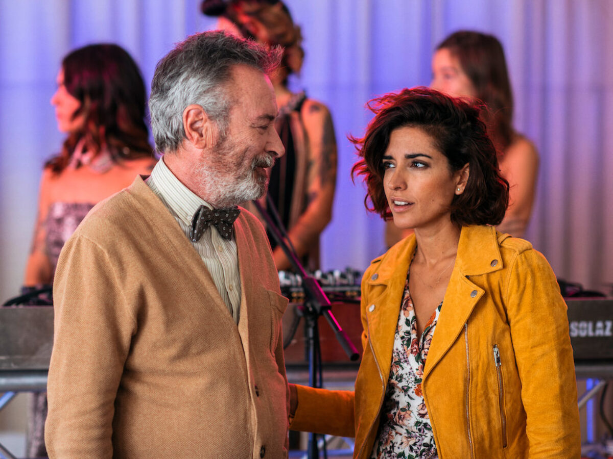 Live Twice Love Once Netflix Review An Earnest But Uninspiring Spanish Dramedy