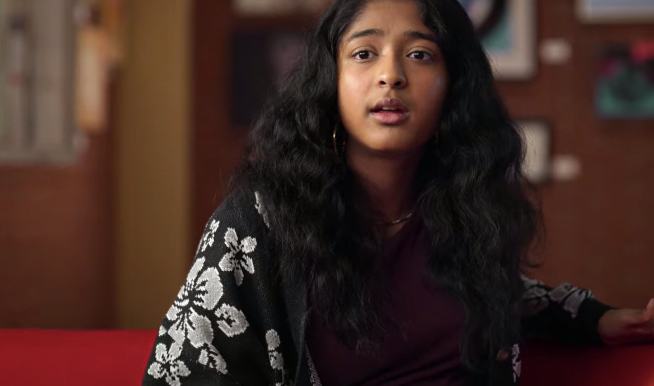 Never Have I Ever Season 1 Review - A Fresh American-indian Teen Story