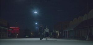 The Vast of Night (Amazon Prime) review - a UFO thriller that deserves to be identified