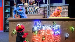 The Not Too Late Show With Elmo review - an endearing, family-friendly Muppet talkshow