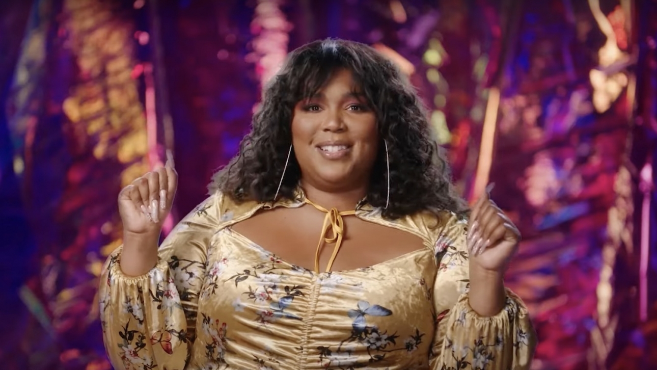 Lizzo: Complete Style Evolution – See Photos