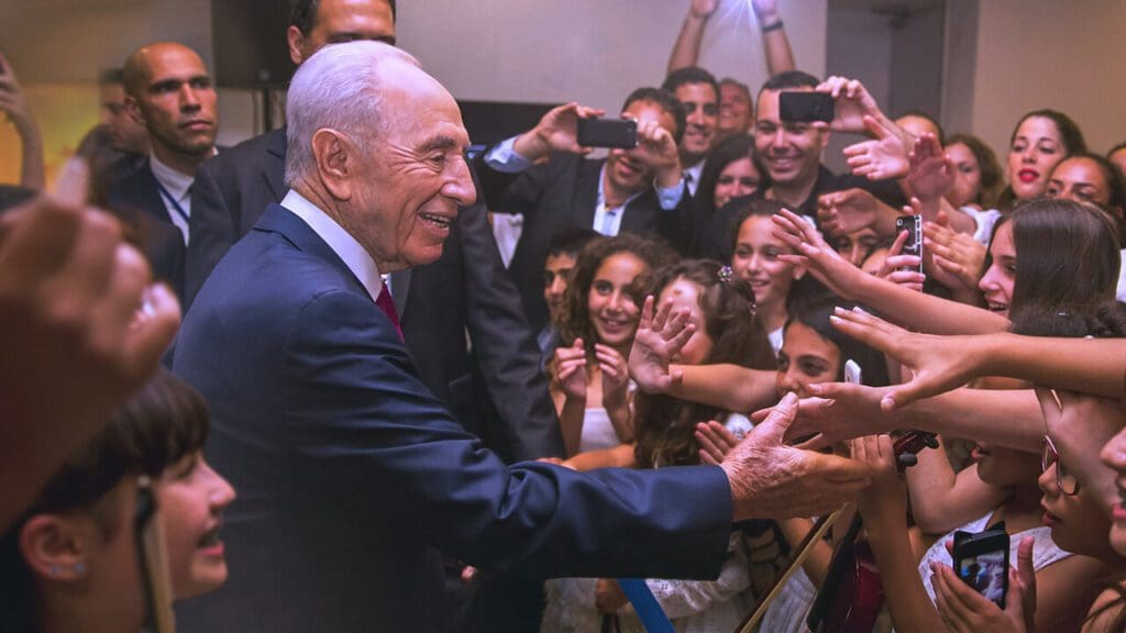 review-never-stop-dreaming-the-life-and-legacy-of-shimon-peres-netflix-documentary-film