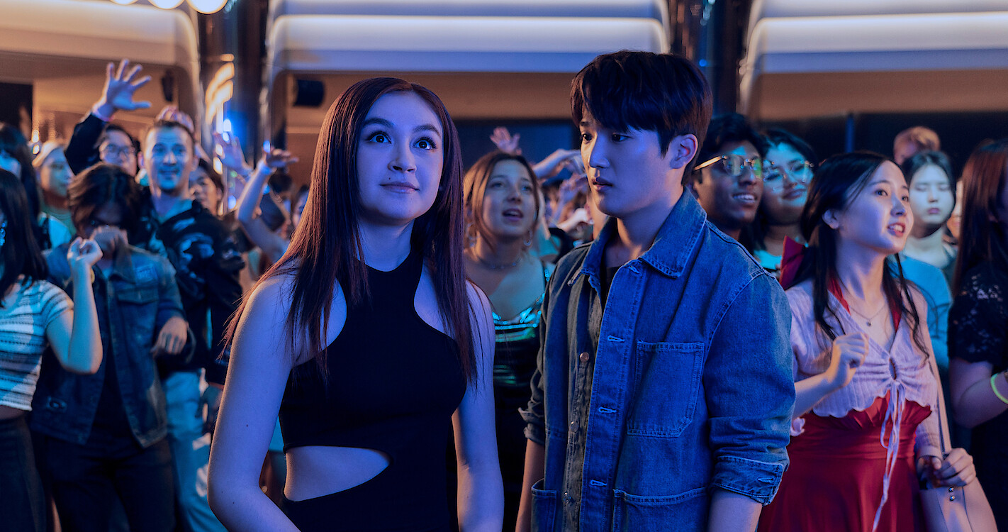 XO, Kitty Season 1 Review - a superficial Korean, teen rom-com that