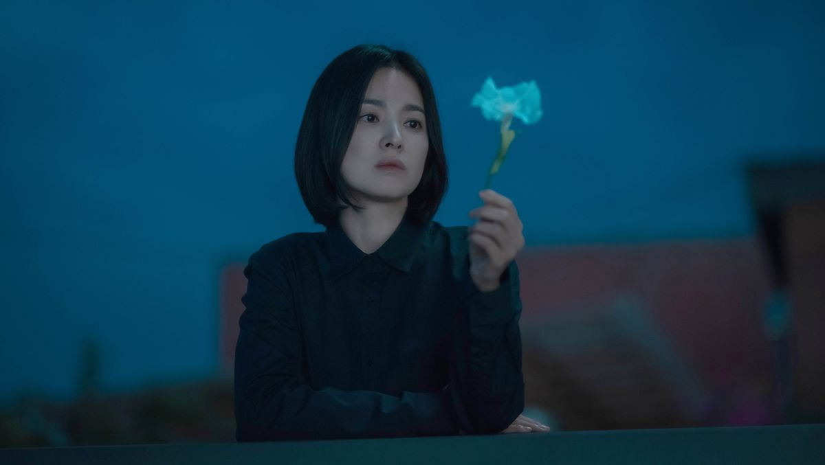 Korean political drama 'Queenmaker' tops Netflix's non-English TV show  chart