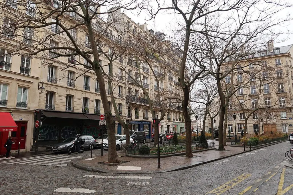 Place de l'Estrapade, used in filming The Killer