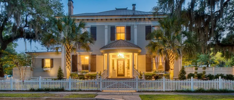 Estill Manor, Savannah, Georgia, used for filming in May December