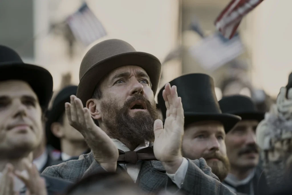 Matthew Macfadyen as Charles Guiteau in episode 102 of Death by Lightning.