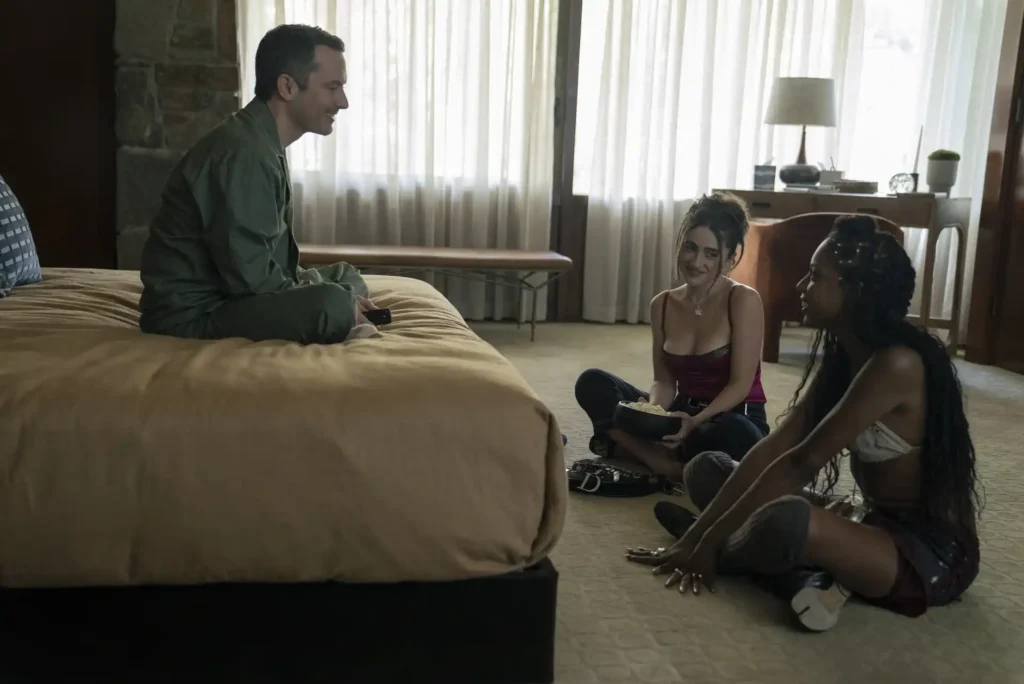 Elijah Wood, Rachel Sennott, and True Whitaker in I Love LA