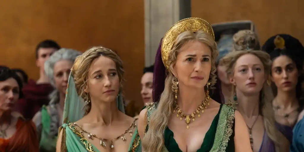 India Shaw-Smith and Claudia Black in Spartacus: House of Ashur