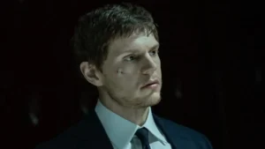 Evan Peters in The Beauty