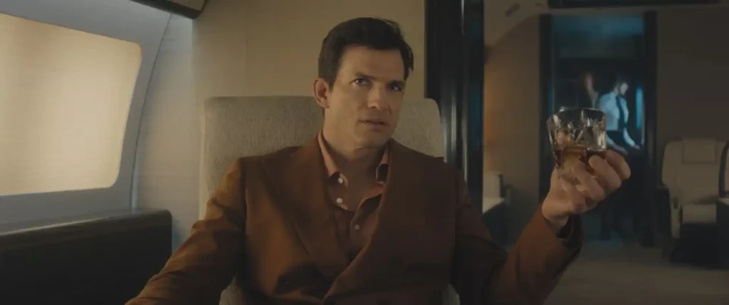 Ashton Kutcher in The Beauty