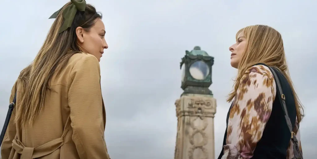 Kaley Cuoco and Karin Viard in Vanished