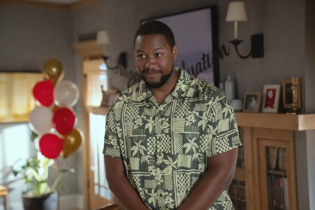 Luke Tennie in Shrinking Season 3