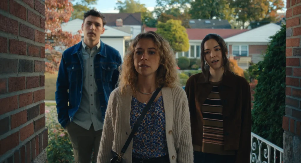 Charlie Hall, Tatiana Maslany and Kiarra Hamagami Goldberg in Maximum Pleasure Guaranteed