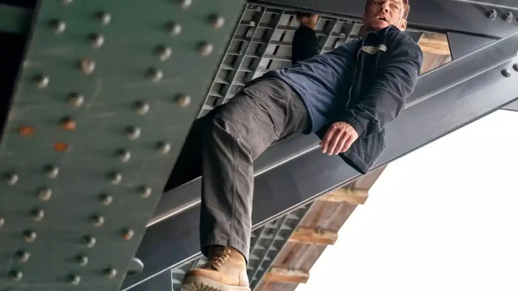 Alan Ritchson in Reacher Season 4